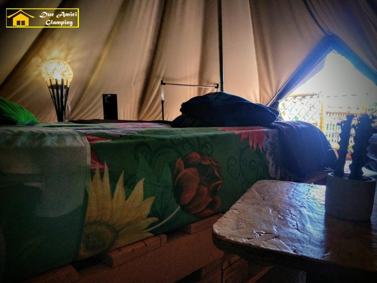 Hotel Glamping Due Amici Palomino Zewnętrze zdjęcie